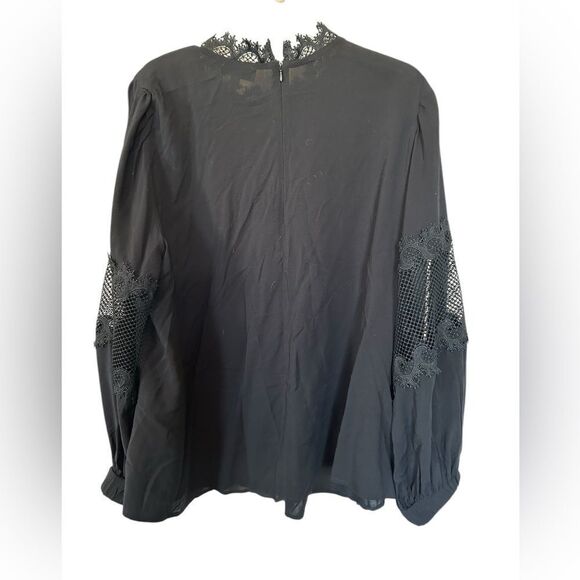 Black Label by Chico’s Black Lace Trim Cropped Blouse Long Cuffed Sleeve 16 - Picture 14 of 14